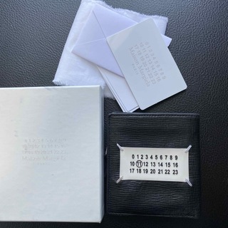 マルタンマルジェラ(Maison Martin Margiela)のメゾンマルジェラ 二つ折り財布(財布)