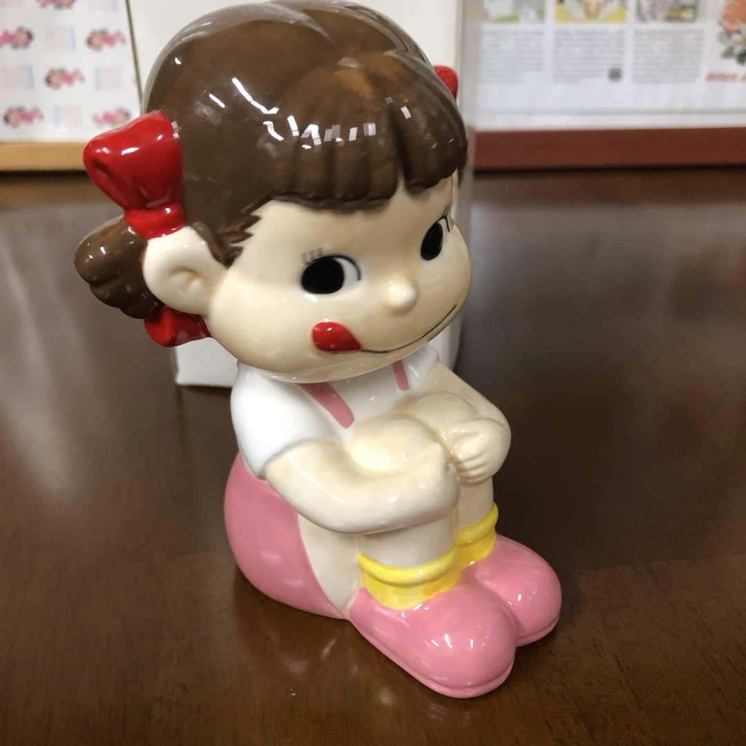 不二家 - 80年代当時もの☆ペコちゃん陶器製の首振り貯金箱 不二家 - 80年代当時もの☆ペコちゃん陶器製の首振り貯金箱