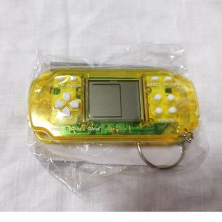 ポータブルミニゲームキーホルダー　スケルトンイエロー(その他)