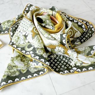 ETRO - 新品♡ エトロ ETRO 大判 シルク100% スカーフ 総柄 89×89cm