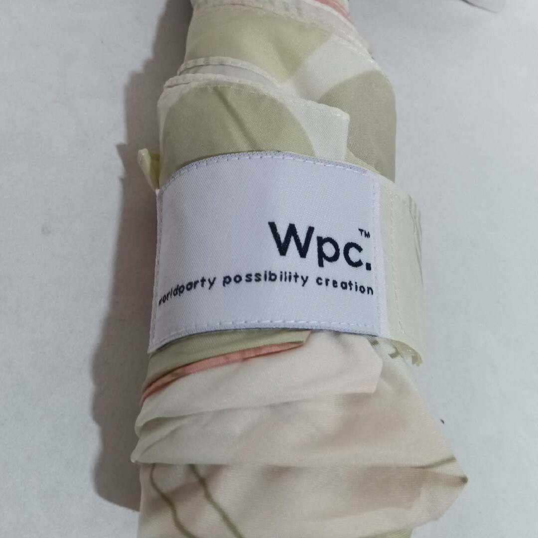 Wpc.(ダブルピーシー)のWpc. コンパクト軽量 折り畳み傘 防水袋入り 美品 レディースのファッション小物(傘)の商品写真