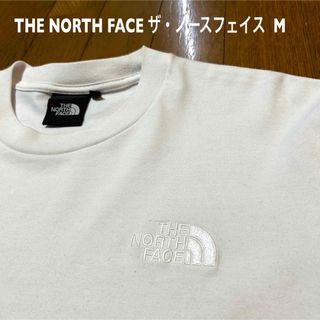 ザノースフェイス(THE NORTH FACE)のMサイズ！ザ ノースフェイス 古着半袖Tシャツ  白×白 毛羽立ち有り(Tシャツ/カットソー(半袖/袖なし))