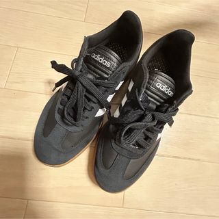 adidas スニーカー23.5(スニーカー)