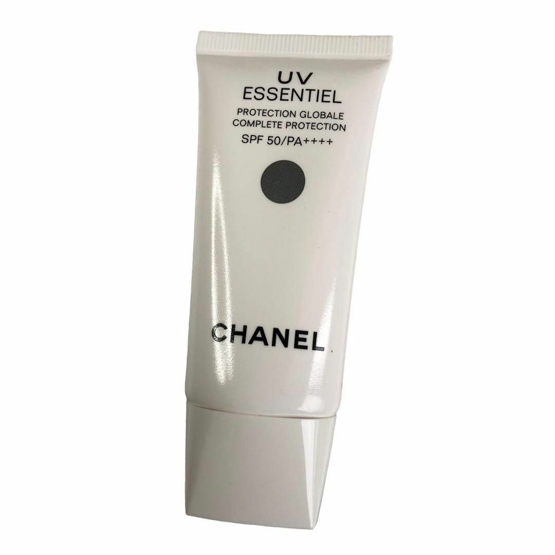 CHANEL(シャネル)の未開封★シャネル★UVエサンシエル★日焼け止めジェルクリーム★SPF50 コスメ/美容のボディケア(日焼け止め/サンオイル)の商品写真