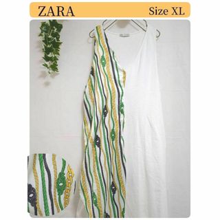 ザラ(ZARA)の【ZARA】ザラ　アシンメトリー　ノースリーブ　ワンピース　チェーンスカーフ柄(ひざ丈ワンピース)