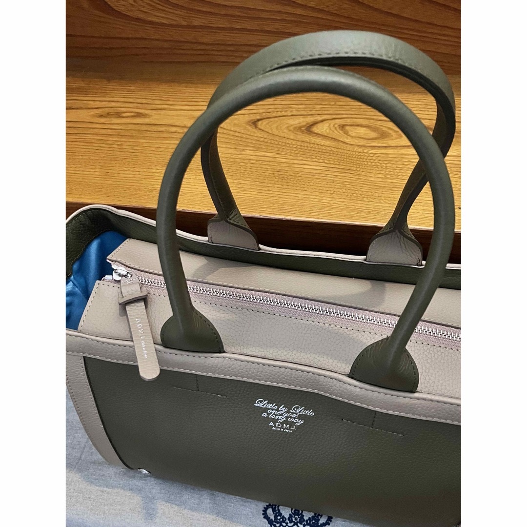 A.D.M.J. - 【新品】ADMJ 牛革シュリンク バイカラー ファスナートート A.D.M.J. - 【新品】ADMJ 牛革シュリンク バイカラー ファスナートート