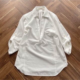 ペルルペッシュ(Perle Peche)のシャツ レディース ブラウス 白 春 ペルルペッシュ スキッパーシャツ(シャツ/ブラウス(長袖/七分))