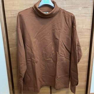 UNIQLO U タートルネック　トップス　長袖　ブラウン【M】