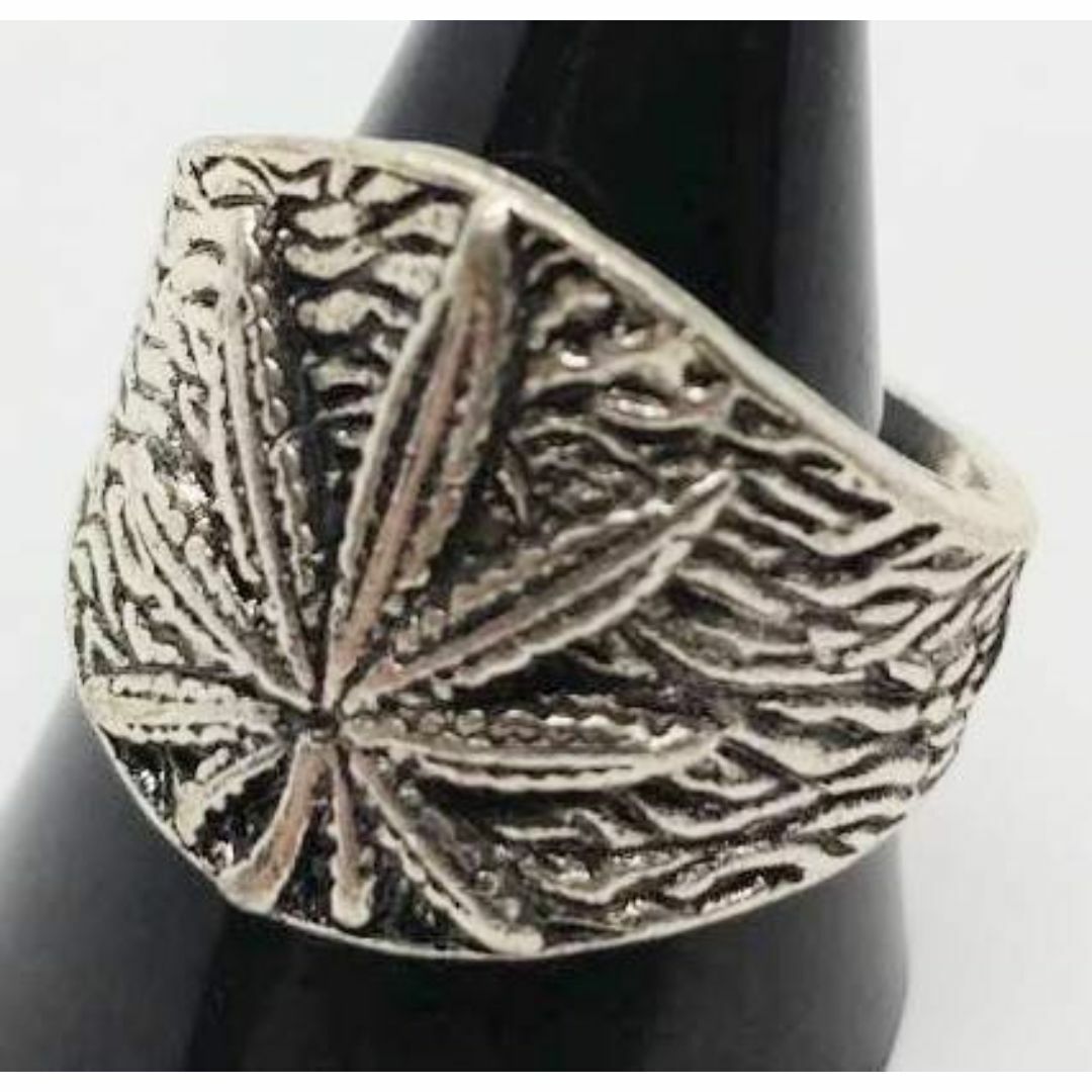 【フリーサイズ】ヘンプ　シールド　リング　指輪　花　草 メンズのアクセサリー(リング(指輪))の商品写真