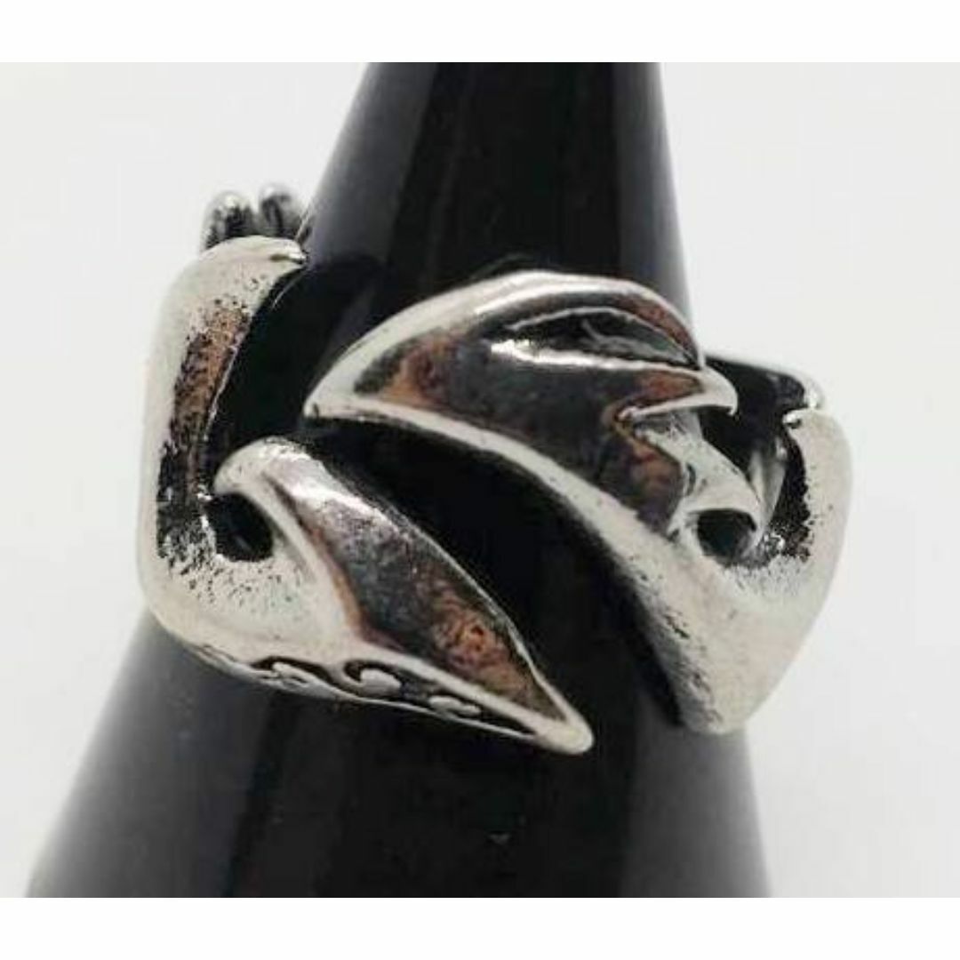 【フリーサイズ】トライバル　クロー　リング　指輪　キバ　爪　ストリート　パンク メンズのアクセサリー(リング(指輪))の商品写真