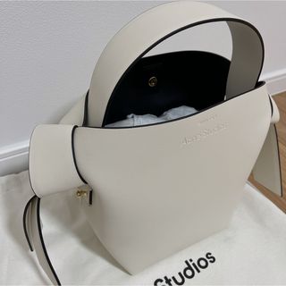 Acne Studios - acne studios musubi mini bag ショルダーバッグ 白