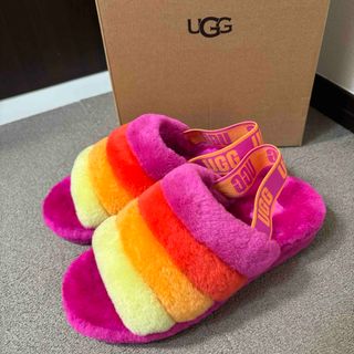 UGG - 激レア完売UGG W FLUFF YEAH SLIDEフラッフ ファーサンダル