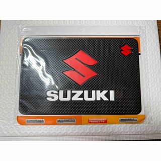 スズキ(スズキ)のスズキ　SUZUKI  滑り止めマット　ラバーマット　ダッシュボードマット(車内アクセサリ)