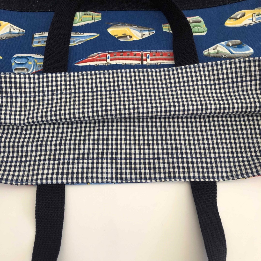 45×35 大きめ レッスンバッグ 新幹線 紺 ハンドメイド 男の子 ハンドメイドのキッズ/ベビー(バッグ/レッスンバッグ)の商品写真