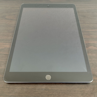 アイパッド(iPad)の251 電池最良好 iPad7 第7世代 32GB WIFIモデル(タブレット)