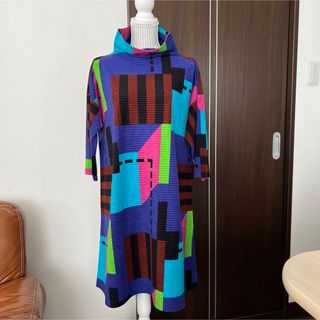 イッセイミヤケ(ISSEY MIYAKE)のイッセイミヤケmeプリーツボトルネックワンピース☆(ロングワンピース/マキシワンピース)