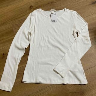 エイチアンドエム(H&M)のトップス　(カットソー(長袖/七分))