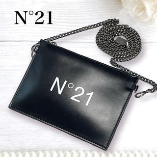 ヌメロヴェントゥーノ(N°21)の極美品　N°21 ヌメロヴェントゥーノ チェーン レザー クロスボディ バッグ(ショルダーバッグ)