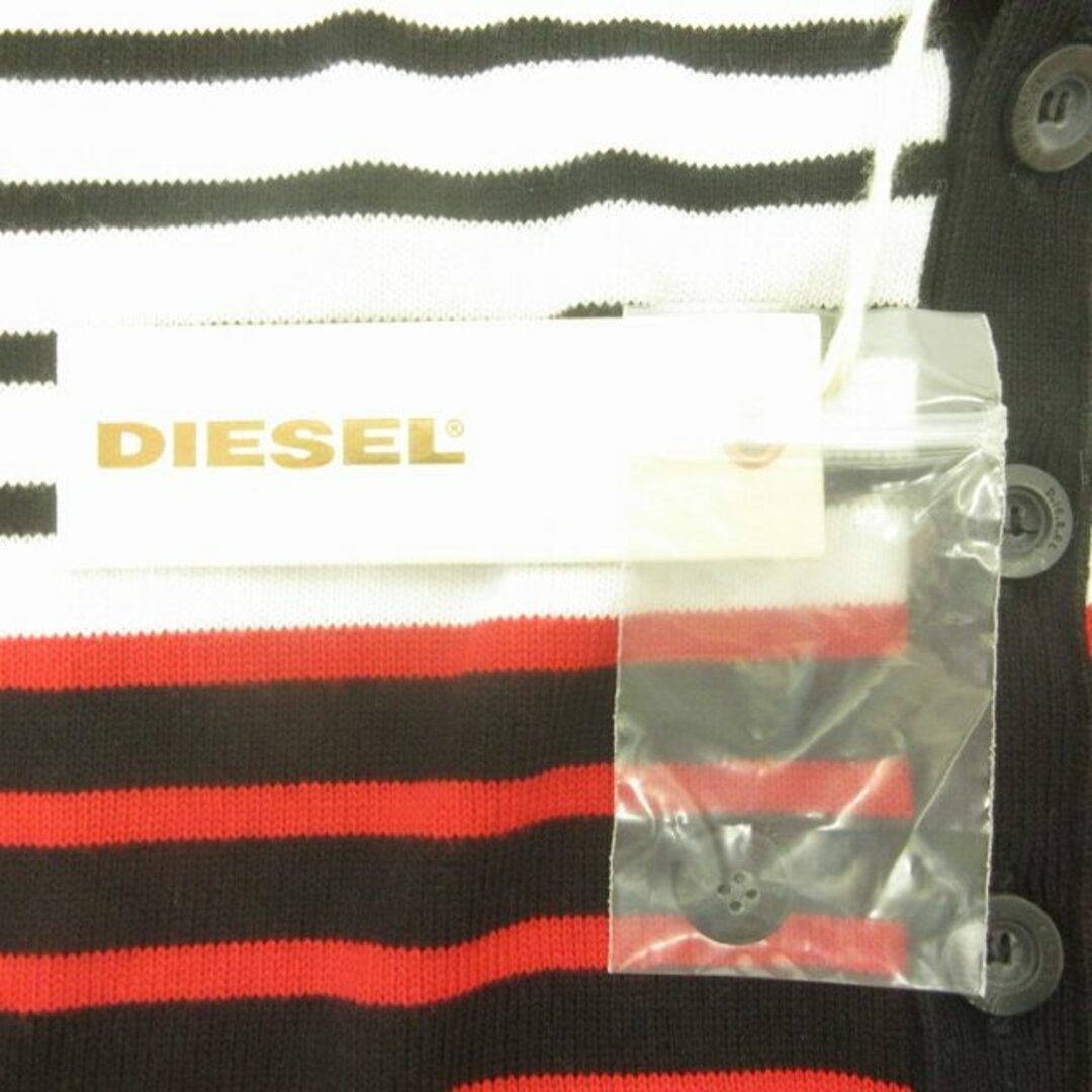 DIESEL(ディーゼル)のディーゼル タグ付き ノースリーブ ニット ベスト 白 赤 黒 S ■GY06 メンズのトップス(ニット/セーター)の商品写真