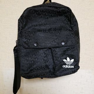 アディダス(adidas)のアディダス　ミニバックパック(リュック/バックパック)