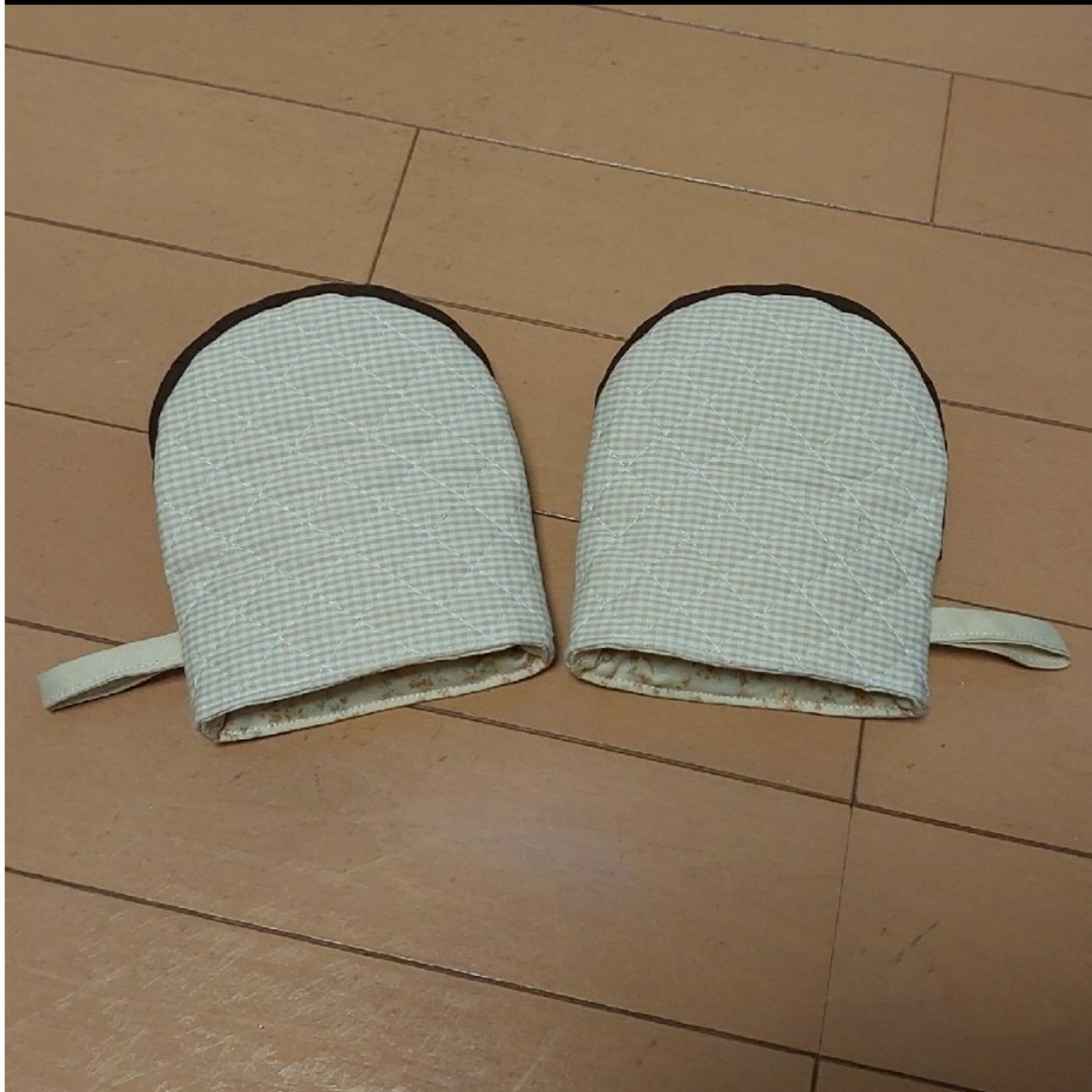 ★いちぢくタルトハンドメイド★ミトン　鍋つかみ ハンドメイドの生活雑貨(キッチン小物)の商品写真