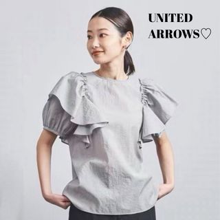 ユナイテッドアローズ(UNITED ARROWS)の美品 22SSユナイテッドアローズ　C/N パフスリーブ ブラウス　(シャツ/ブラウス(半袖/袖なし))