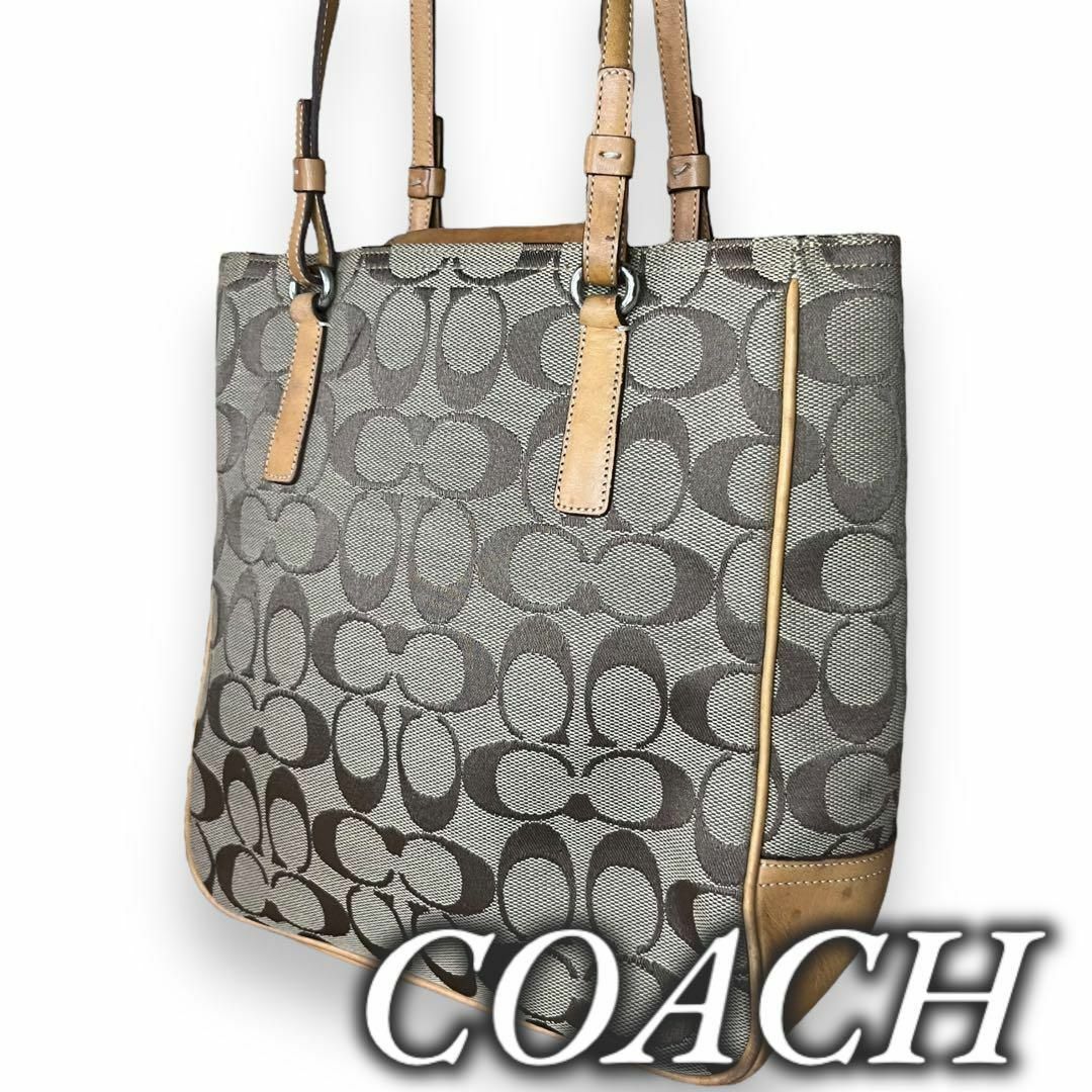 COACH(コーチ)の人気　コーチ　シグネチャー　トートバッグ　肩がけ可　キャンバス×レザー　ブラウン レディースのバッグ(トートバッグ)の商品写真