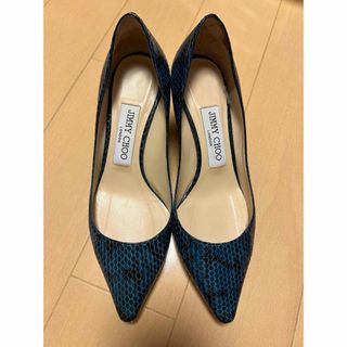 ジミーチュウ(JIMMY CHOO)の美品　JIMMY CHOO パンプス　35ハーフ　22.5(ハイヒール/パンプス)