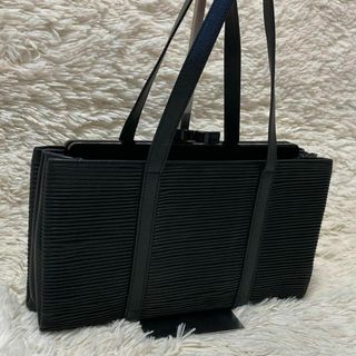 ジョルジオアルマーニ(Giorgio Armani)のジョルジオアルマーニ　トートバッグ　がま口　ラムレザー(トートバッグ)