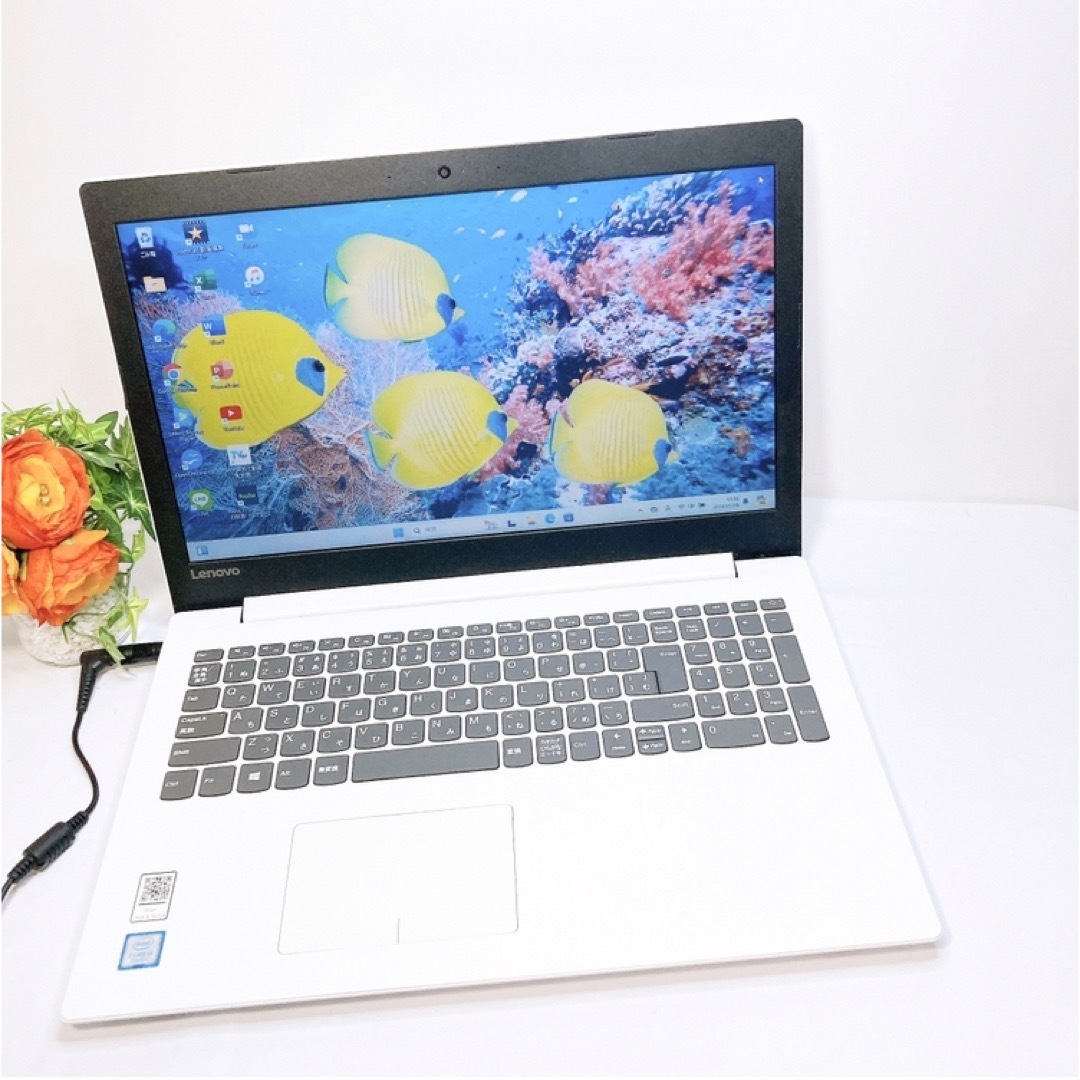 第7世代レノボ✨ホワイトノートパソコン♡Windows11♡ネットや 第7世代レノボ✨ホワイトノートパソコン♡Windows11♡ネットや