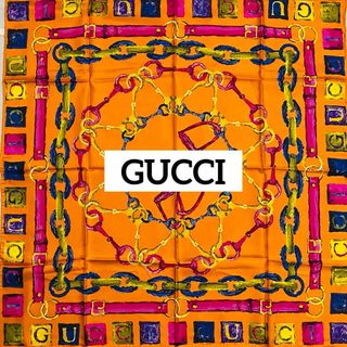 グッチ(Gucci)の美品 ★GUCCI★ スカーフ 大判 ベルト チェーン 手描き風 オレンジ(バンダナ/スカーフ)