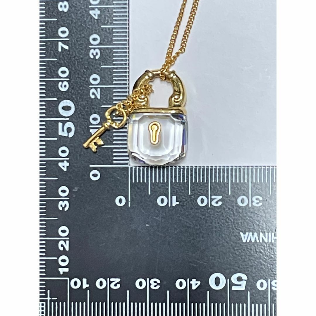 SWAROVSKI(スワロフスキー)のスワロフスキー　ネックレス　匿名配送　♪ レディースのアクセサリー(ネックレス)の商品写真