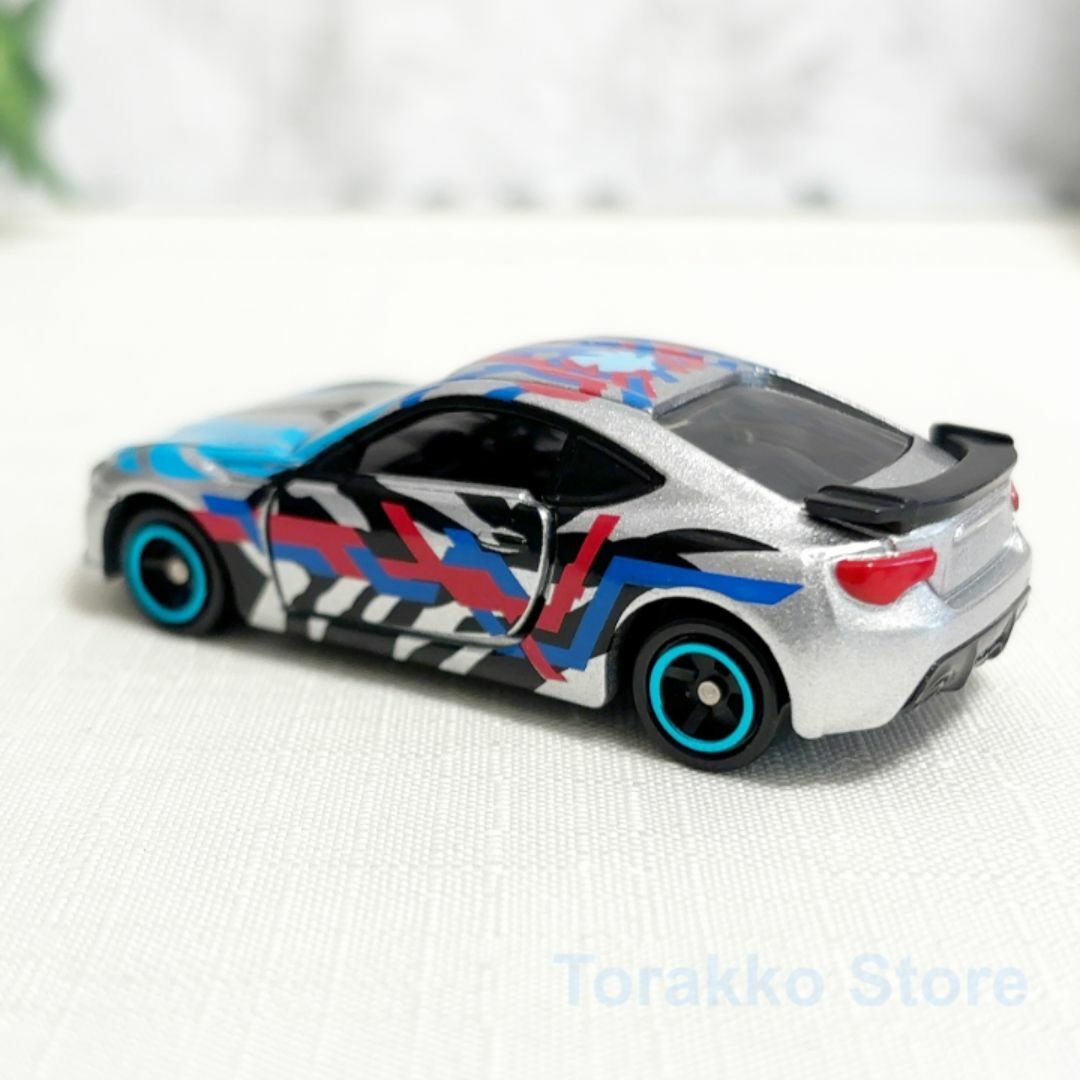 Takara Tomy(タカラトミー)の【新品未開封】公式海外限定ST トミカ UTR-03 ウルトラマンブレーザー エンタメ/ホビーのおもちゃ/ぬいぐるみ(ミニカー)の商品写真