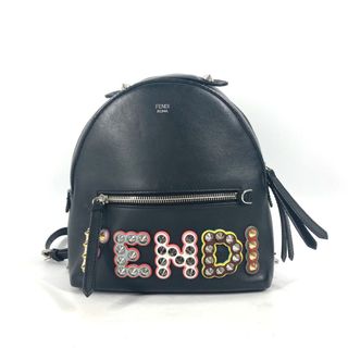 フェンディ(FENDI)のフェンディ FENDI マルチスタッズ ロゴ 8BZ038 カバン バックパック リュックサック レザー ブラック(リュック/バックパック)