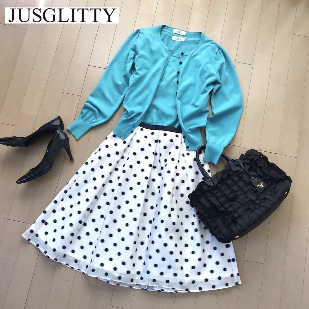JUSGLITTY(ジャスグリッティー)のJUSGLITTY ふんわりドット❤︎お出かけスカート 紺 白 黒 アルページュ レディースのスカート(ひざ丈スカート)の商品写真