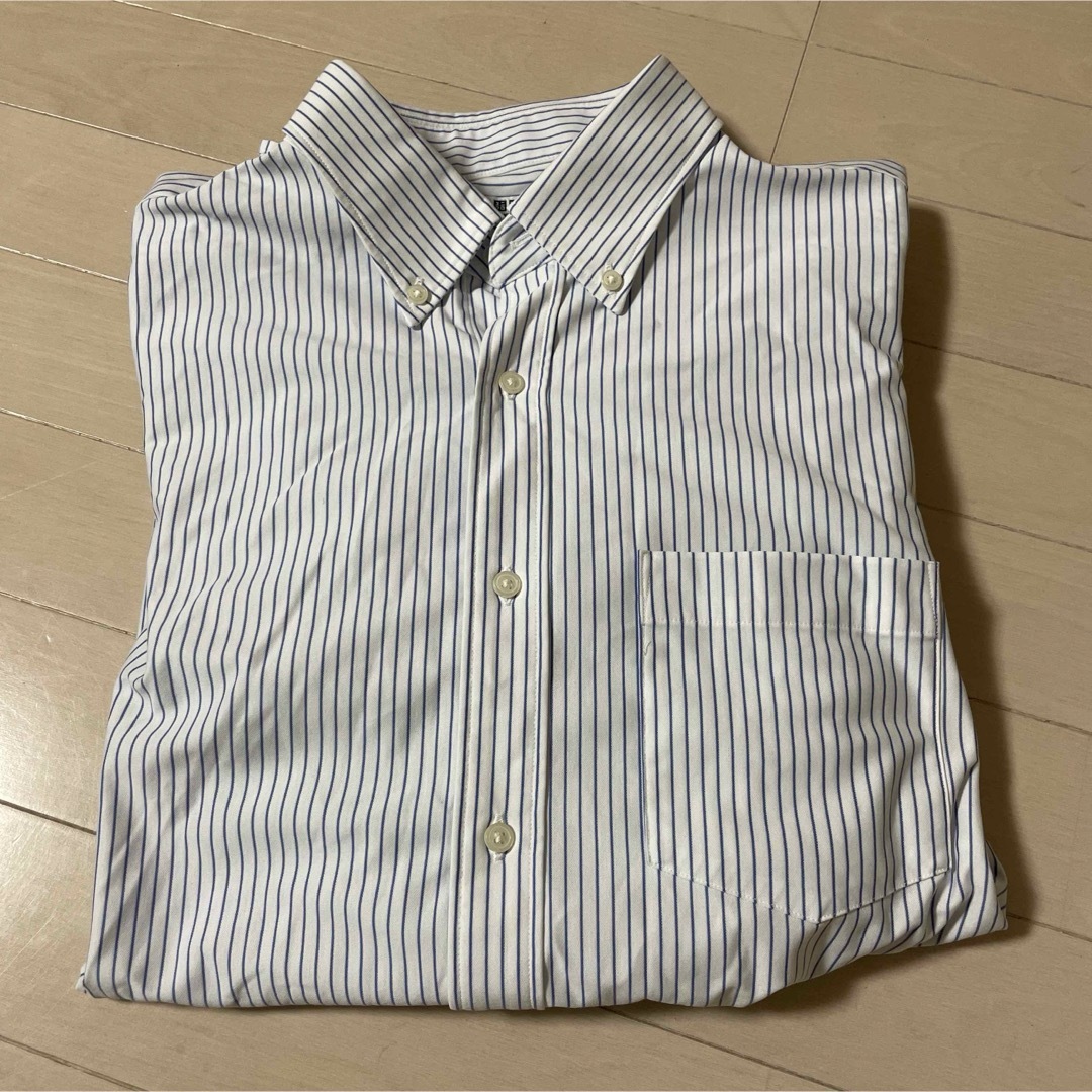 UNIQLO(ユニクロ)のUNIQLO ストライプ　半袖シャツ　XL メンズのトップス(Tシャツ/カットソー(半袖/袖なし))の商品写真