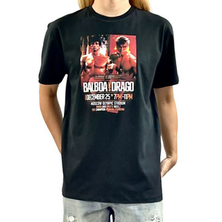 新品 ロッキー4 VS ドラゴ ソ連 モスクワ 対戦 ポスター 映画 Tシャツ(Tシャツ/カットソー(半袖/袖なし))