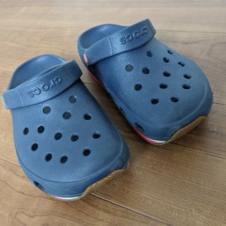 クロックス(crocs)のクロックス　紺色　2   M4  W6(その他)