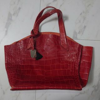 フルラ　FURLA トートバッグ　ハンドバッグ　レザー　本革　クロコ型押　レッド