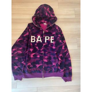 アベイシングエイプ(A BATHING APE)のA BATHING APE ラインストーン 紫迷彩 パーカー(パーカー)