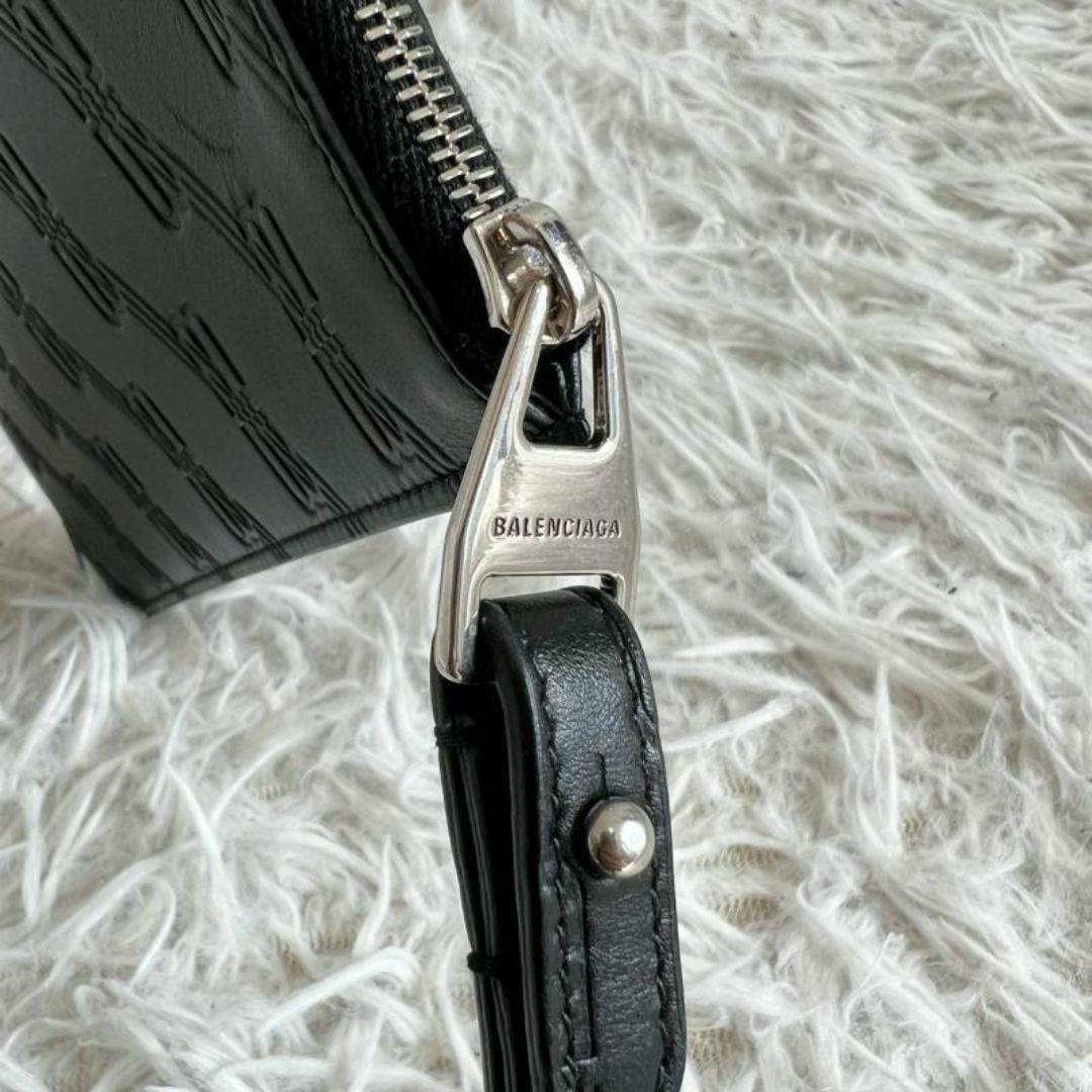 Balenciaga(バレンシアガ)のBALENCIAGA クラッチバッグ モノグラム BB ブラック 保存袋 メンズのバッグ(セカンドバッグ/クラッチバッグ)の商品写真