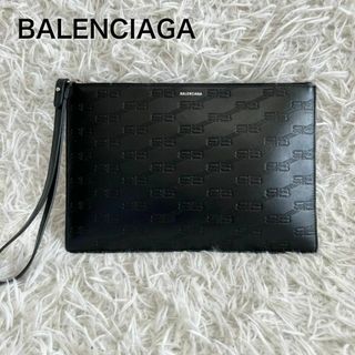バレンシアガ クラッチの通販 800点以上 | Balenciagaを買うならラクマ バレンシアガ クラッチの通販 800点以上 | Balenciagaを買うならラクマ