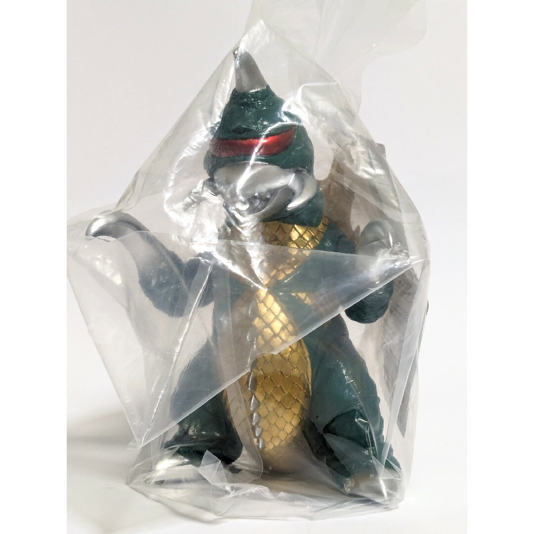 Fantazzzy TOYS/ファンタジートイズ ガイガン ソフビ 新品の通販 by Fantazzzy TOYS/ファンタジートイズ ガイガン ソフビ 新品の通販 by