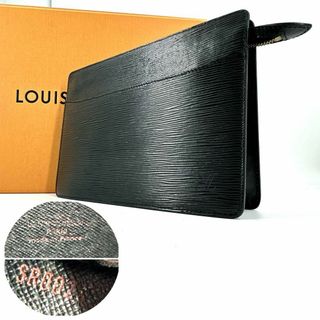 ルイヴィトン(LOUIS VUITTON)のc707真贋済【ヴィトン】美品”エピ ポシェット オム 黒 クラッチバック 鞄(セカンドバッグ/クラッチバッグ)