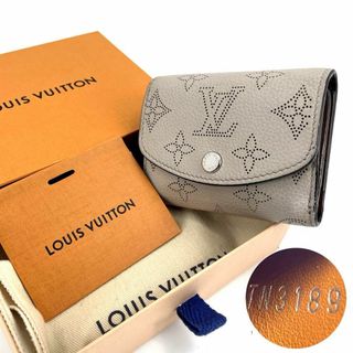 ルイヴィトン(LOUIS VUITTON)のc698真贋済【ヴィトン】美品”マヒナ ポルトフォイユ イリス XS コンパクト(財布)