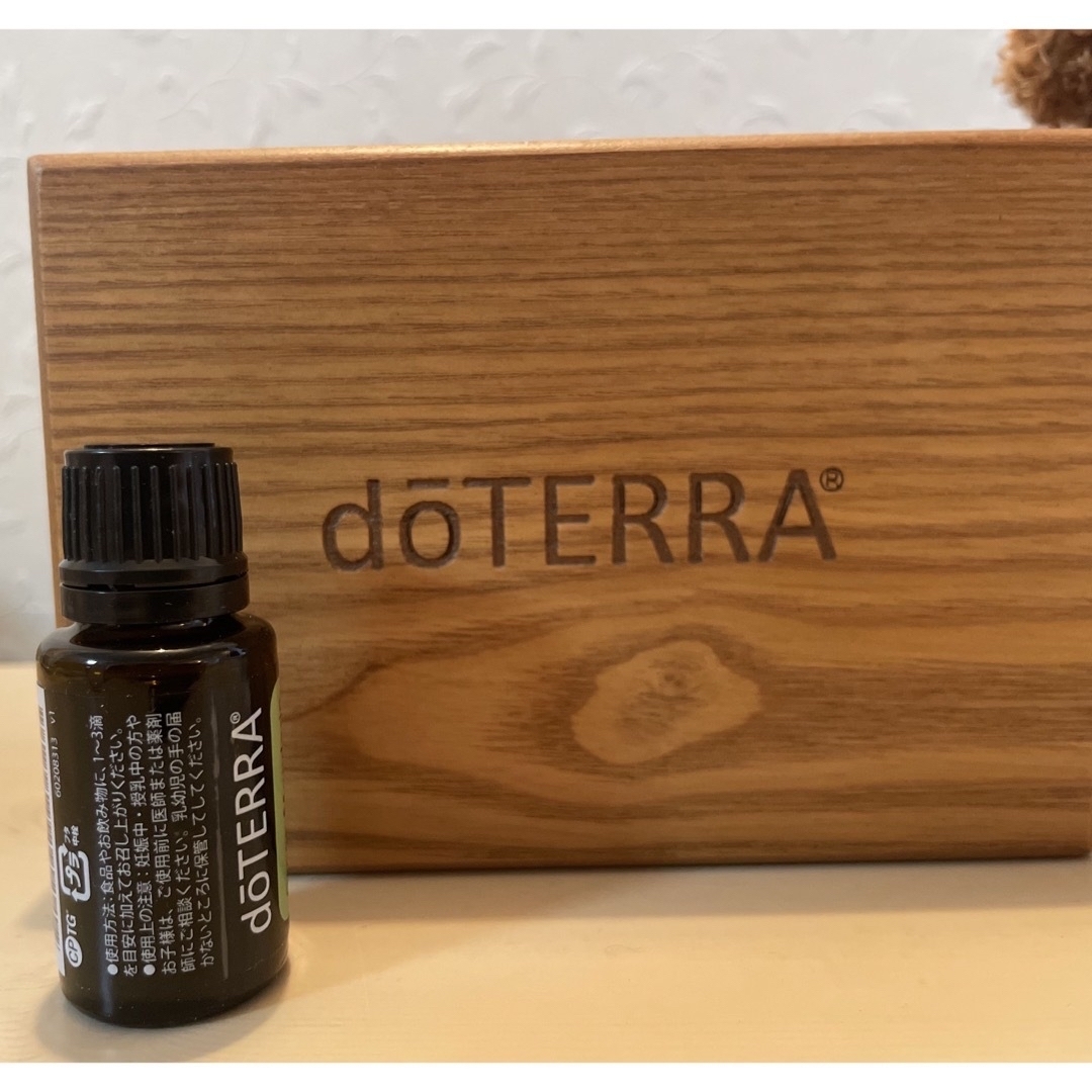 doTERRA(ドテラ)のdoTERRA エッセンシャルオイル　グリーンマンダリン　15ml コスメ/美容のコスメ/美容 その他(その他)の商品写真