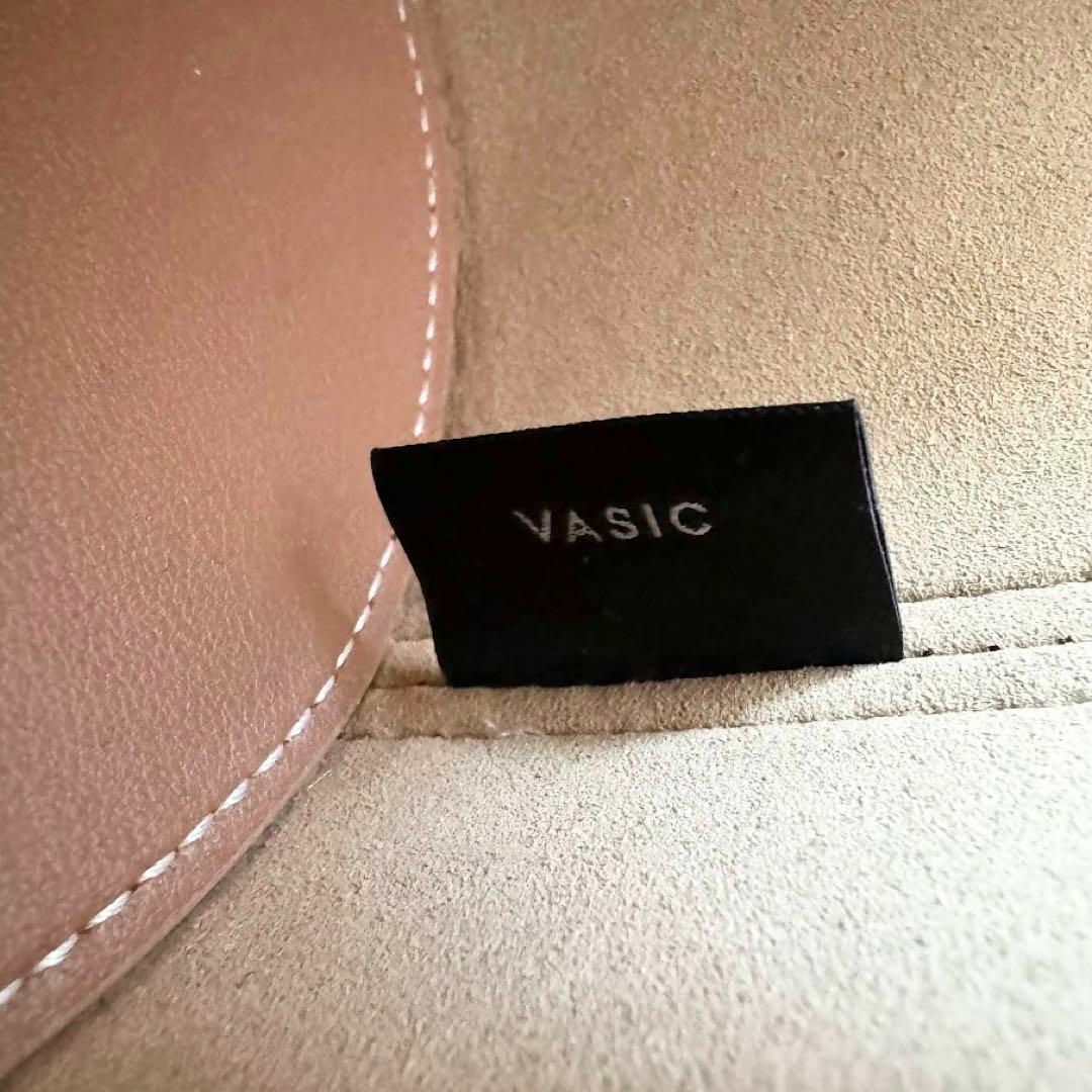 VASIC(ヴァジック)の極美品　ヴァジック　VASIC　クラブミニ　ショルダーバッグ　巾着　ブラウン レディースのバッグ(ショルダーバッグ)の商品写真