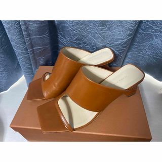 MARNI(ミュール)のフリマアイテム一覧 MARNI(ミュール)のフリマアイテム一覧