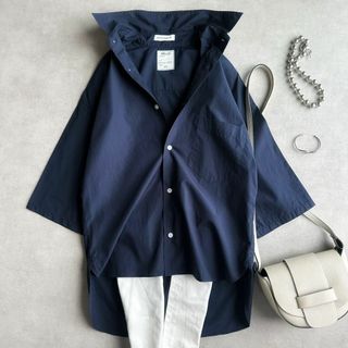 美品▲MADISONBLUE // J.BRADLEY SHIRT半袖シャツ 紺