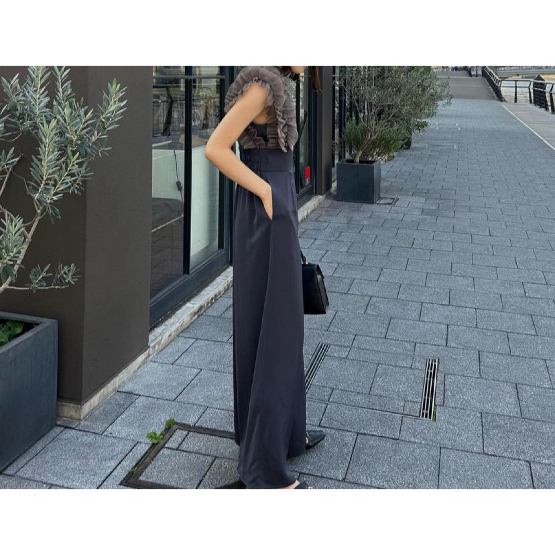 LE’RURE Frilled highwaist wide pants ドレス レディースのフォーマル/ドレス(その他ドレス)の商品写真